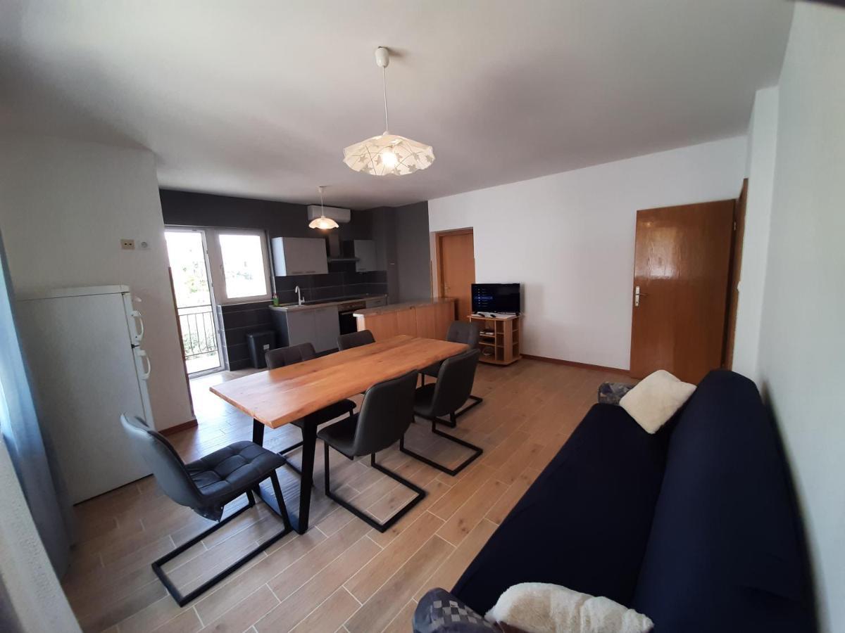 Apartments Tina Omiš Dış mekan fotoğraf